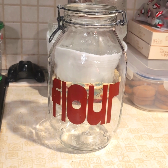 Other - Vtg 70s Triomphe Glass Flour Canister Metal Bale Typography Letters Jar